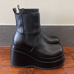 Steve Madden Jesse Platform Boot